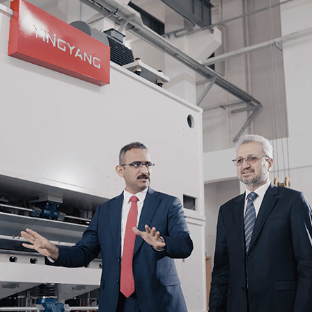 迎陽無紡機(jī)械 &mdash; 畫冊設(shè)計